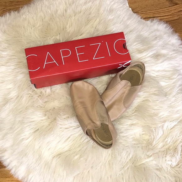 E Series Jazz Slip On Shoes - Picture 3 of 9